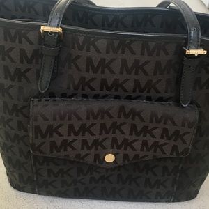 Michael Kors Large Black Signature Tote Purse